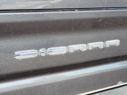 Used 2020 GMC Sierra 2500 AT4 w/ AT4 Premium Package image 12