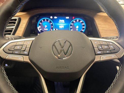 New 2026 Volkswagen Atlas SE image 23