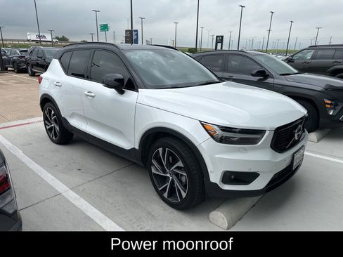 Used 2021 Volvo XC40 T5 R-Design w/ Protection Package Premier AWD/4WD image 6