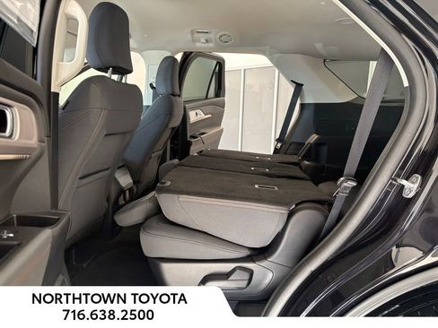 Used 2025 Ford Explorer Active image 19