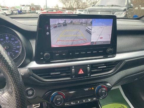 Used 2022 Kia Forte GT-Line w/ GT-Line Premium Package image 19