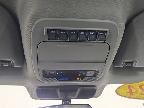 Used 2024 Ford F550 4x4 Crew Cab Super Duty image 24