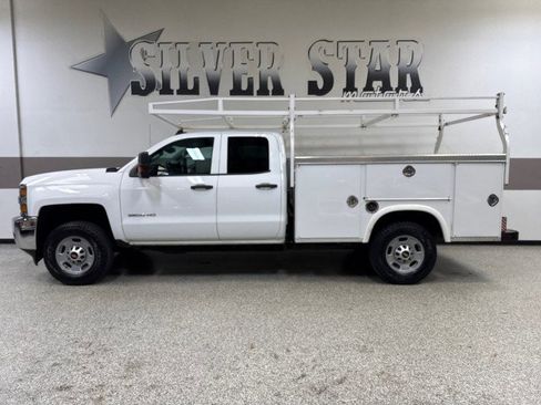 Used 2019 Chevrolet Silverado 2500 W/T w/ WT Convenience Package image 2