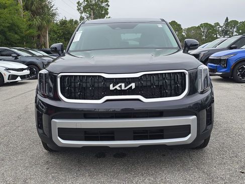 New 2025 Kia Telluride LX image 3