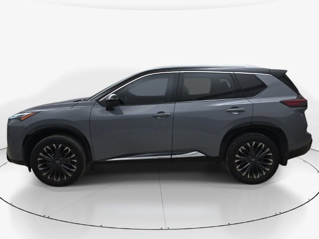 Used 2024 Nissan Rogue Platinum w/ Platinum Premium Package FWD image 9
