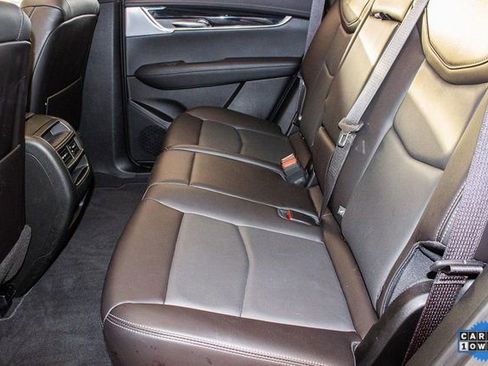 Certified 2025 Cadillac XT5 Premium Luxury image 17