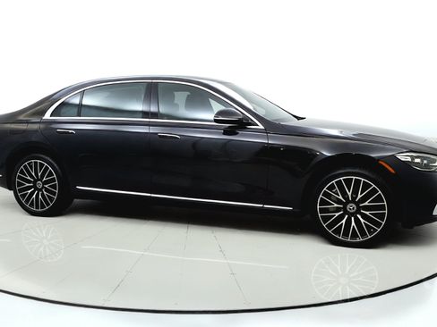 Used 2023 Mercedes-Benz S 500 4MATIC image 8