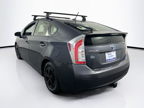 Used 2015 Toyota Prius Four FWD image 7