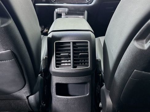 Used 2025 Kia Sportage SX image 28