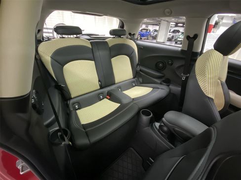 Certified 2024 MINI Cooper SE image 29