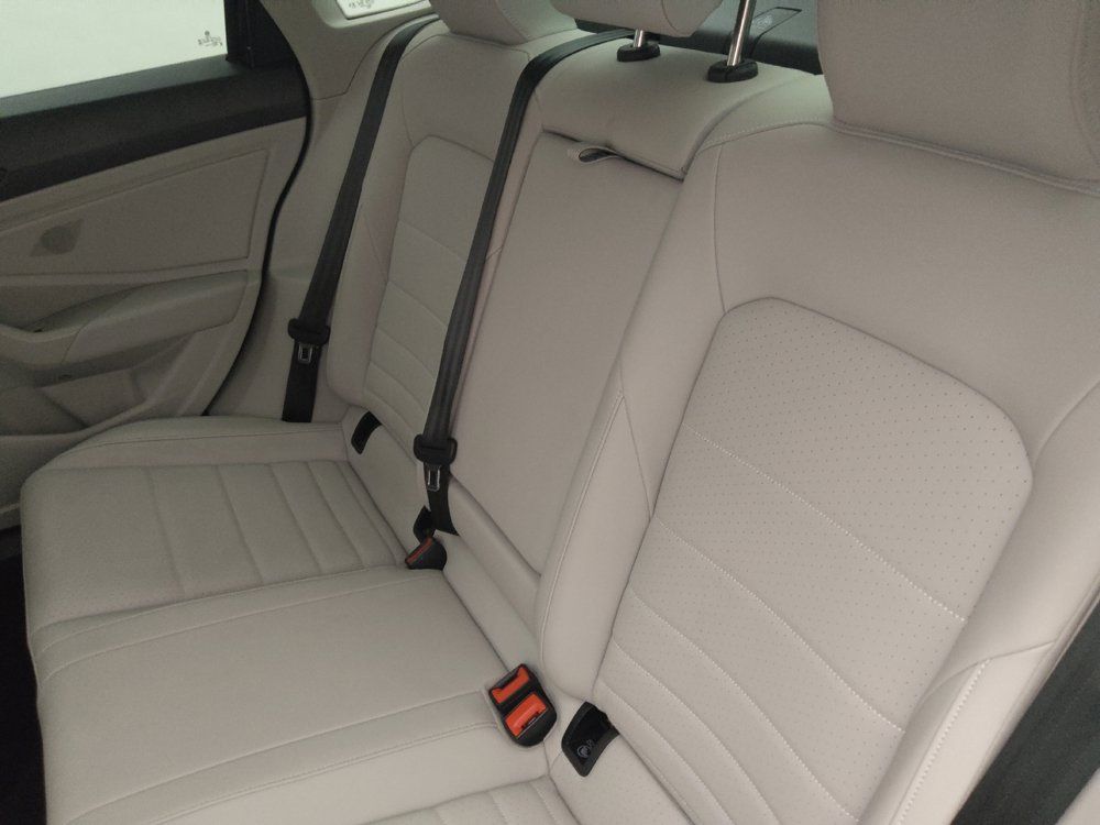 Used 2024 Volkswagen Jetta SE w/ Panoramic Sunroof Package FWD image 18