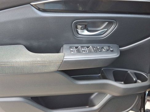 Used 2023 Honda Pilot Sport image 14