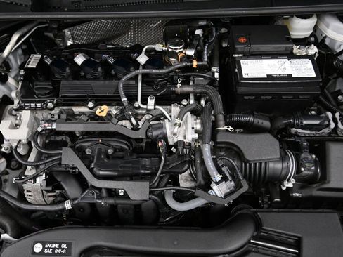 Certified 2024 Toyota Corolla LE image 31