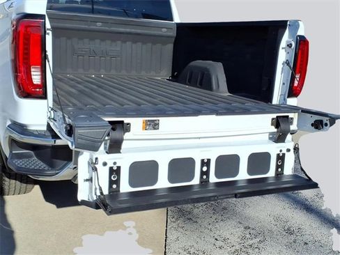 Used 2023 GMC Sierra 1500 SLT w/ SLT Premium Package image 22