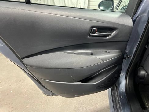 Used 2025 Toyota Corolla LE w/ Convenience Package FWD image 18