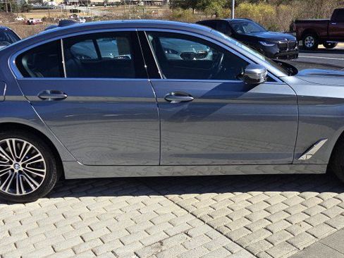 Used 2019 BMW 540i image 4