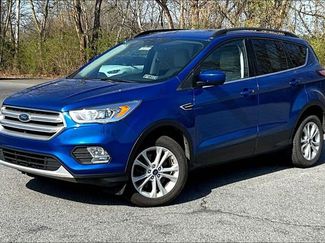 Used 2018 Ford Escape SEL video 1