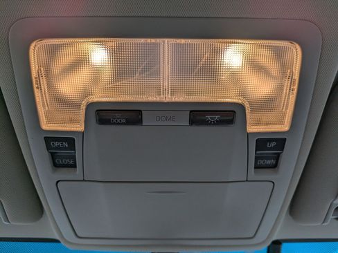 Used 2015 Toyota Avalon XLE Touring image 14