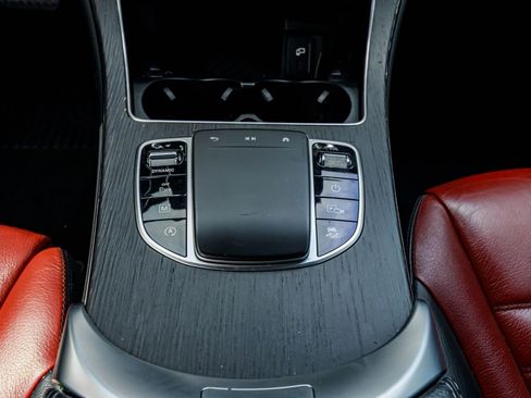 Used 2021 Mercedes-Benz GLC 300 w/ AMG Line image 18