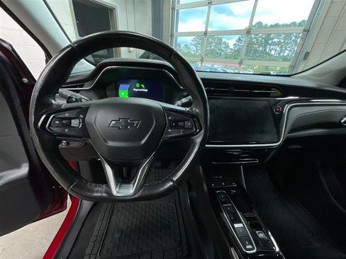 Used 2022 Chevrolet Bolt EUV LT w/ Comfort Package FWD image 14