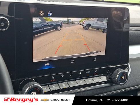 Used 2024 Chevrolet Colorado LT w/ LT Convenience Package II AWD/4WD image 21