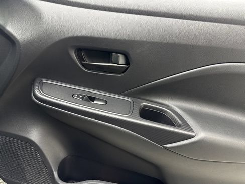 Used 2024 Nissan Versa S w/ Trunk Package FWD image 41
