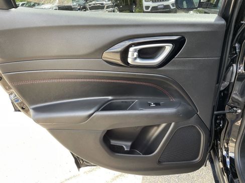 Used 2025 Jeep Compass Trailhawk w/ Trailhawk Elite Group image 37