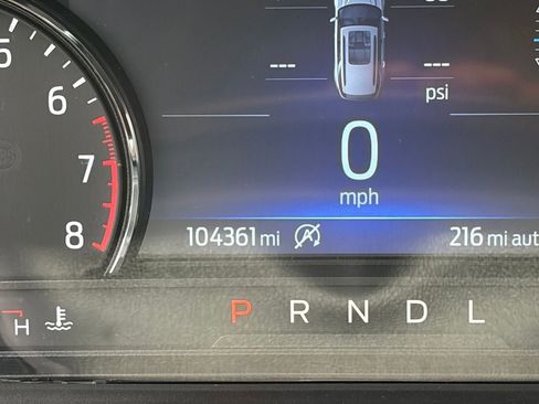 Used 2021 Ford Explorer Limited w/ Equipment Group 301A RWD image 12
