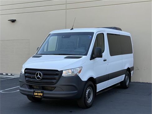 Used 2023 Mercedes-Benz Sprinter 2500 image 28