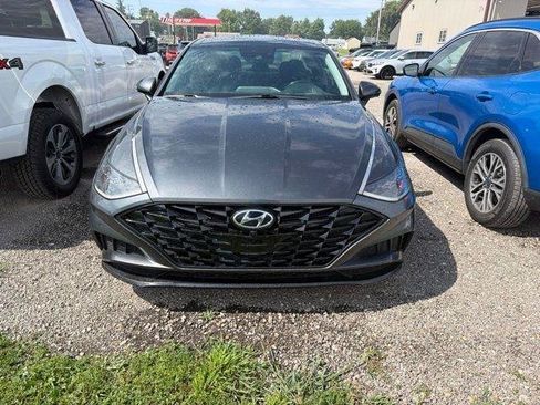 Used 2022 Hyundai Sonata Limited FWD image 2