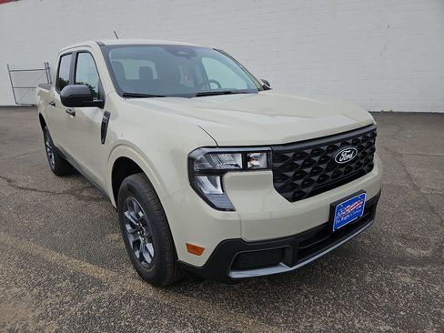 New 2025 Ford Maverick XLT w/ Equipment Group 302A image 2