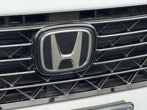 Used 2025 Honda Accord SE image 37