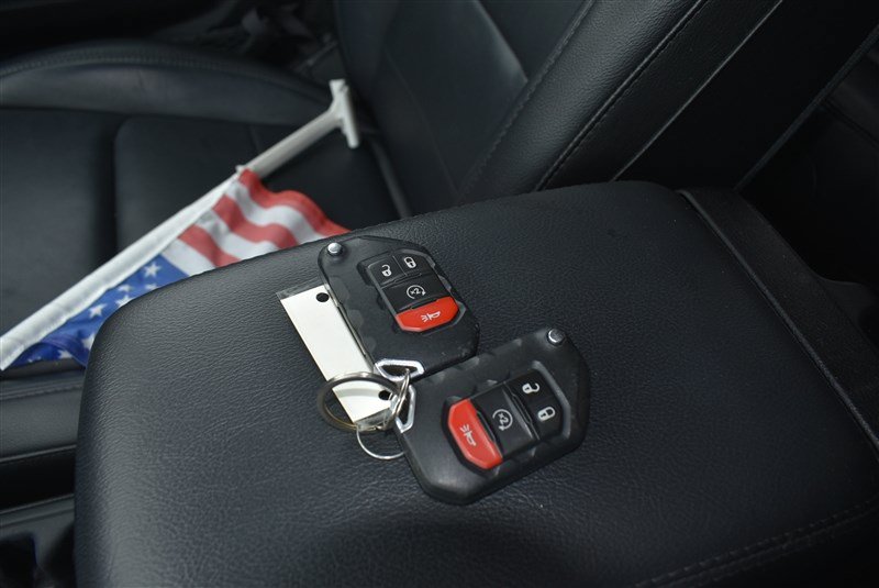Used 2021 Jeep Wrangler Unlimited Sahara AWD/4WD image 17