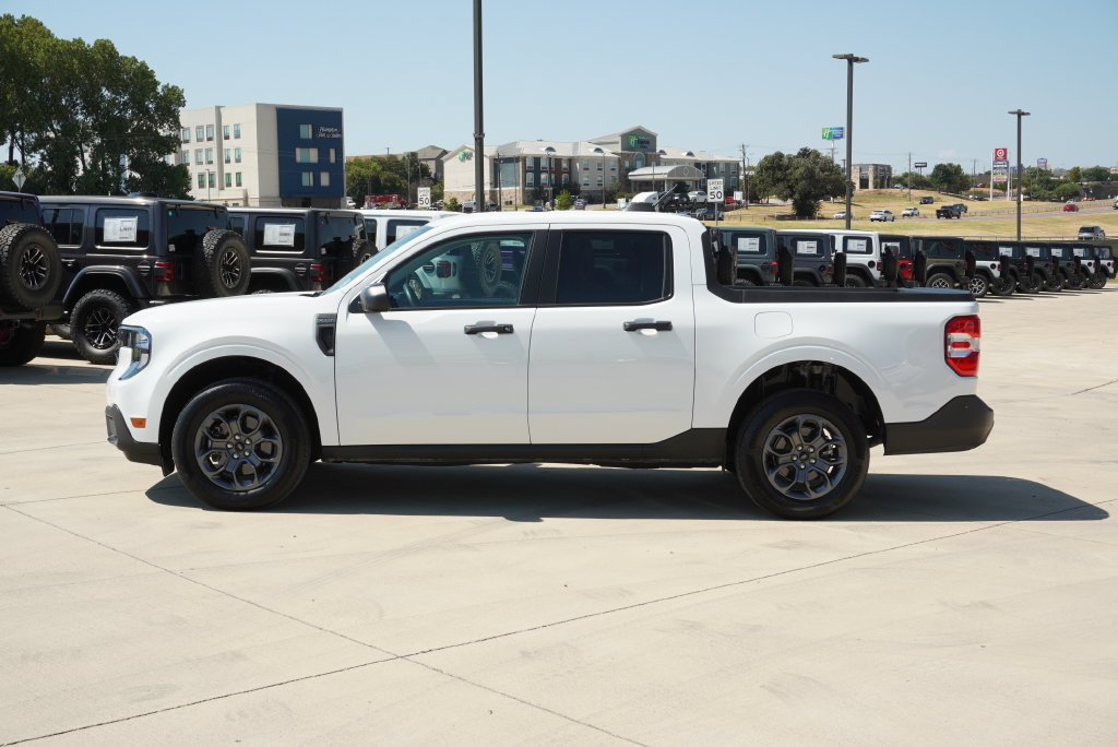 Used 2026 Ford Maverick XLT AWD/4WD image 2