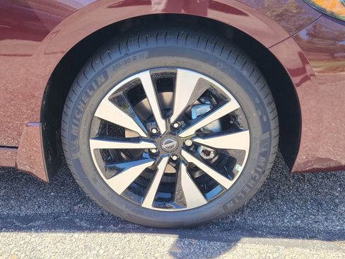 New 2025 Nissan Sentra SV w/ SV Premium Package image 15