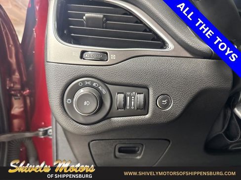 Certified 2021 Jeep Cherokee Limited w/ Elite Package image 15
