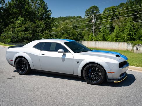 Used 2023 Dodge Challenger SRT Hellcat RWD image 28