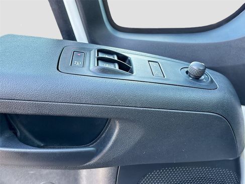 Used 2025 RAM ProMaster 2500 w/ Convenience Group FWD image 17
