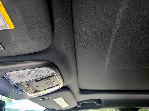 Used 2015 Jeep Grand Cherokee Limited w/ Luxury Group II image 14