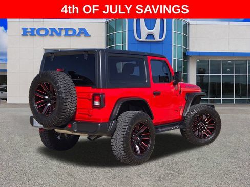 Used 2021 Jeep Wrangler Rubicon AWD/4WD image 3