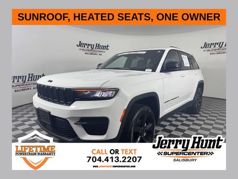 Used 2025 Jeep Grand Cherokee Altitude AWD/4WD image 1