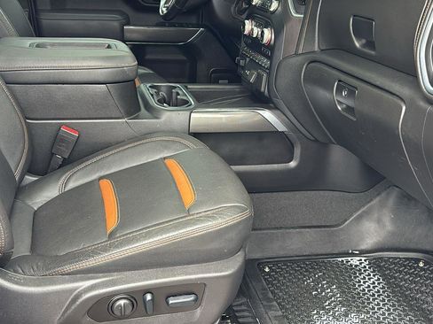 Used 2022 GMC Sierra 3500 AT4 w/ AT4 Preferred Package image 22