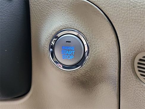 Used 2009 Hyundai Genesis 3.8 w/ Technology Pkg 4 image 25