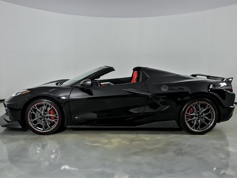 Used 2023 Chevrolet Corvette Stingray Preferred Conv w/ Z51 Performance Package RWD image 5