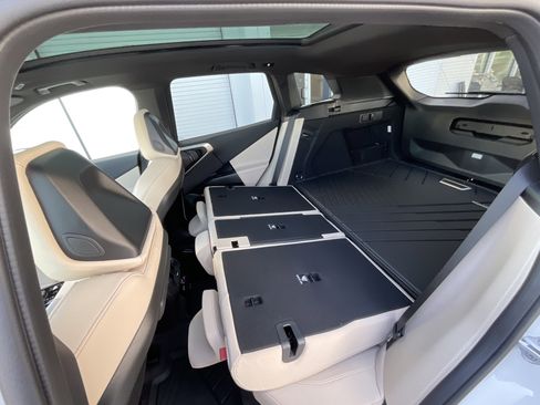 New 2025 BMW X3 xDrive30i w/ Convenience Package image 29