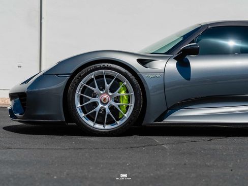 Used 2015 Porsche 918 Spyder AWD/4WD image 3