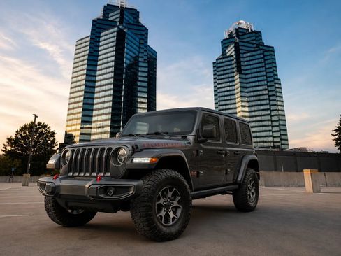 Used 2018 Jeep Wrangler Unlimited Rubicon AWD/4WD image 39