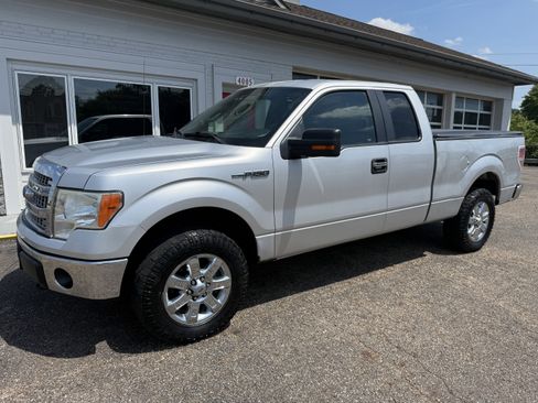Used 2014 Ford F150 XLT w/ XLT Chrome Package AWD/4WD image 1
