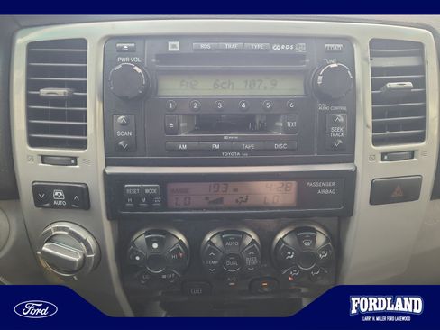 Used 2005 Toyota 4Runner Limited AWD/4WD image 26