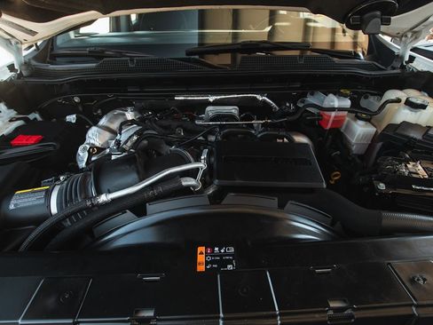 Used 2024 Chevrolet Silverado 2500 LT image 35